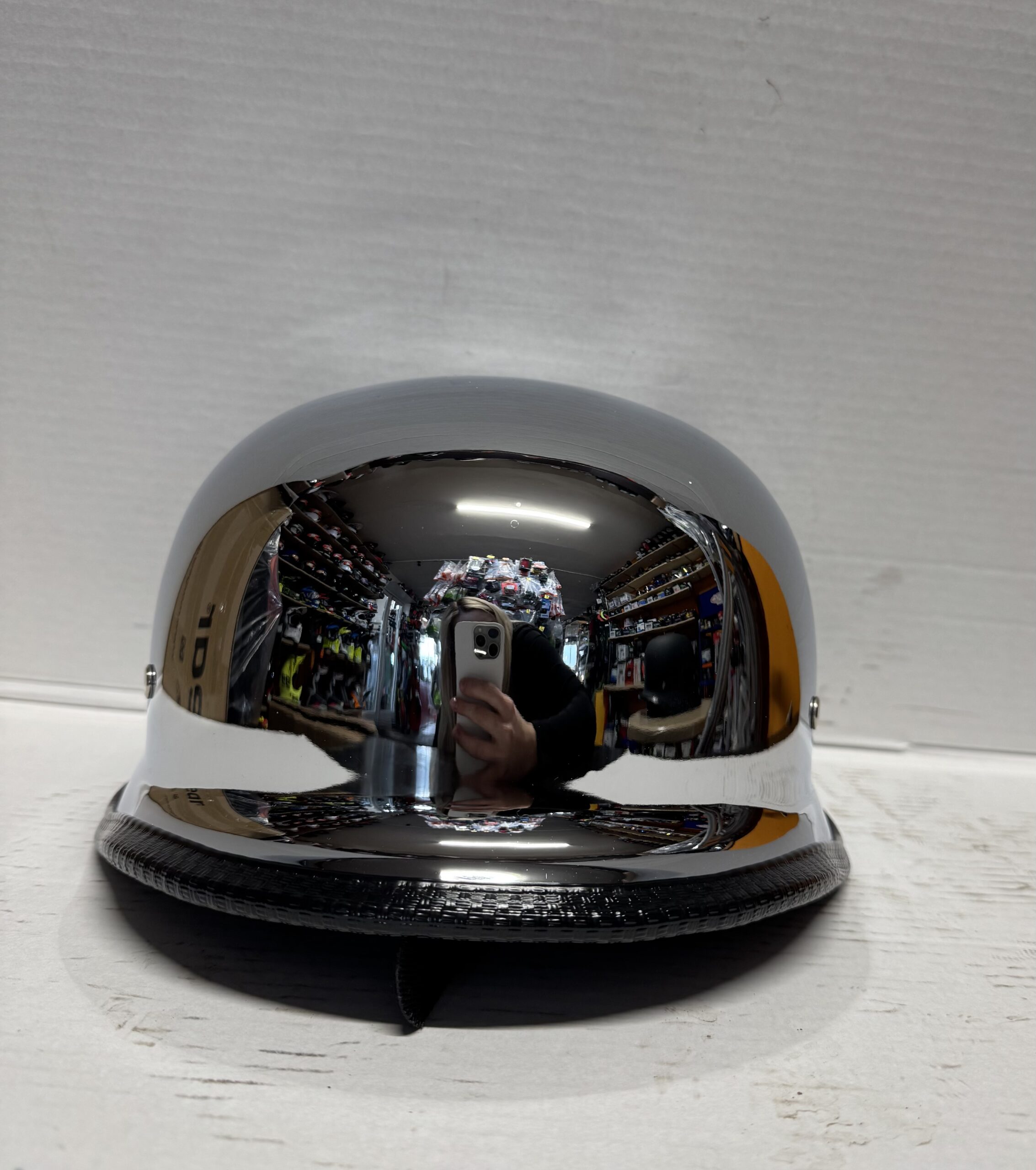 Second image of AWINA HELMETS