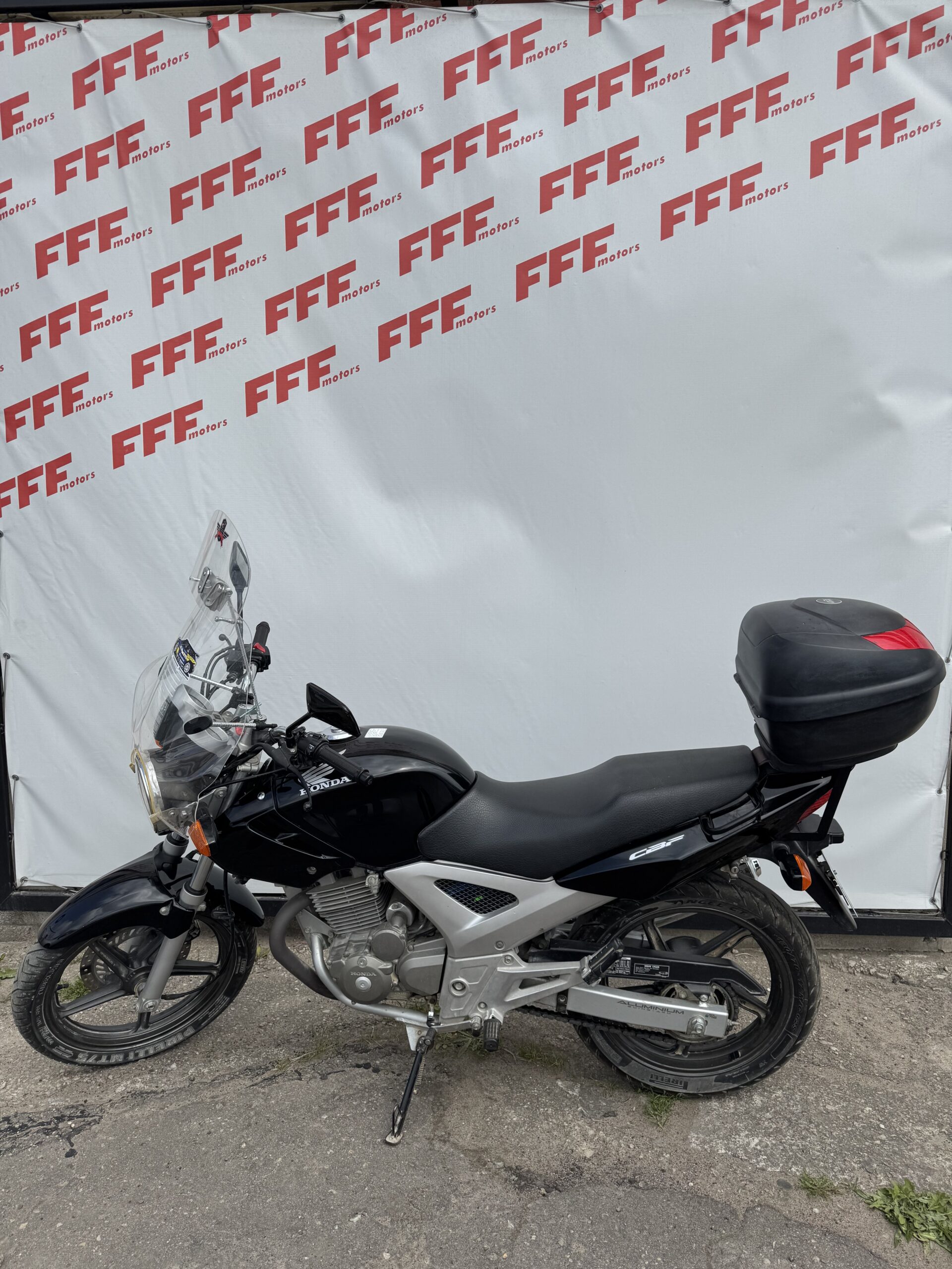Second image of HONDA CBF 250