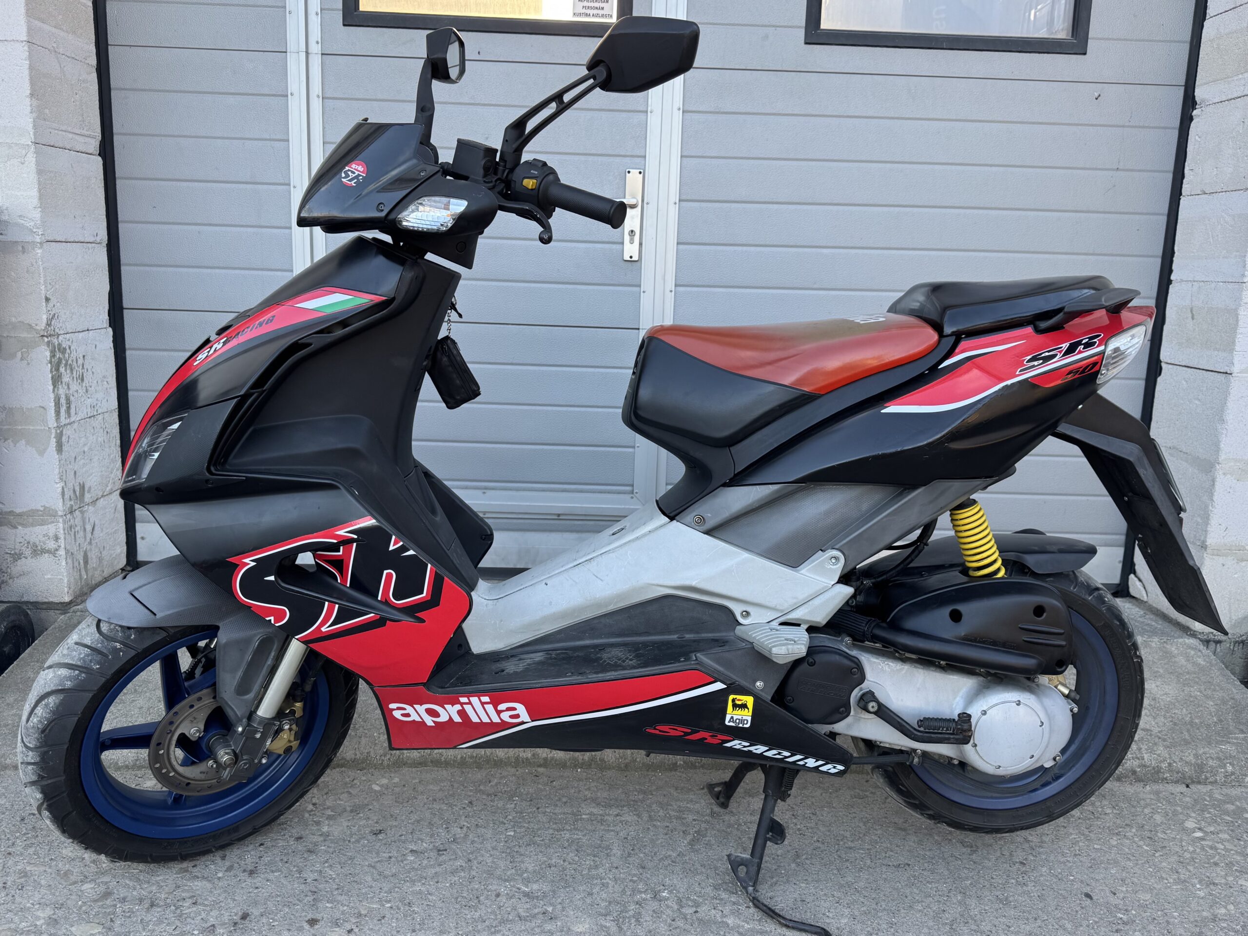 Second image of APRILIA SR50